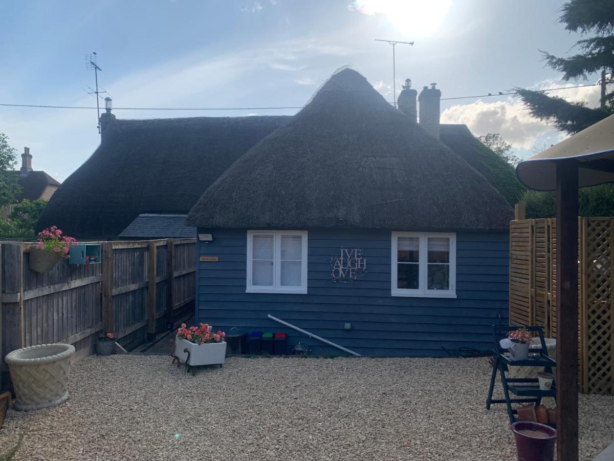 The Shack - Thatched Self Contained Annex Collingbourne Ducis Kültér fotó